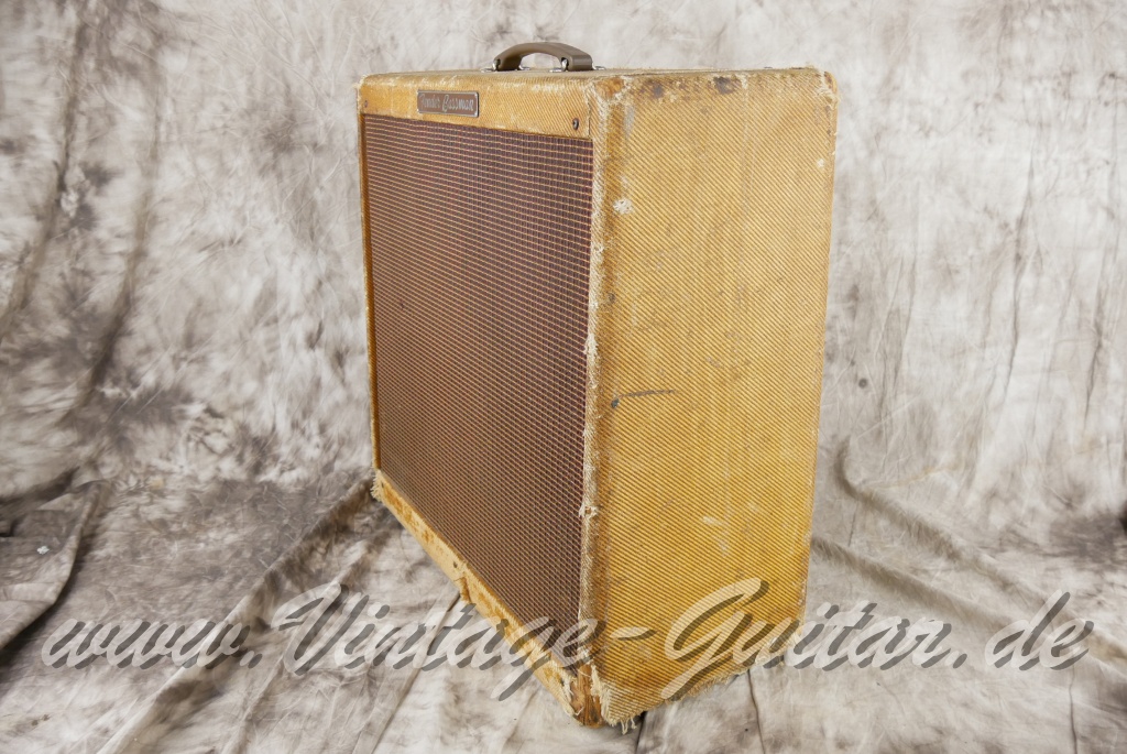 img/vintage/6029/Fender Bassman_5F6A_Tweed_narrow_panel_1960-004.jpg